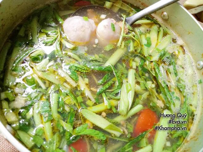 Canh riêu cua khoai sọ, món canh ngon cho ngày nóng