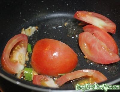 Canh thịt bò nấu khế và cà chua tuyệt ngon