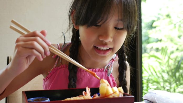 Chế độ ăn giúp trẻ thông minh
