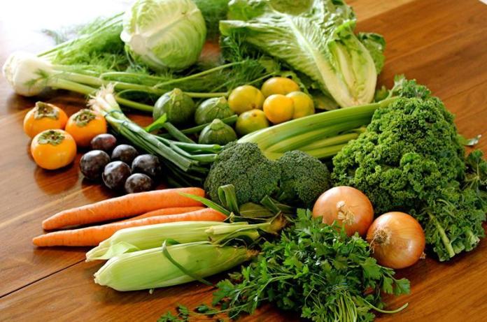 Chỉ cần bằng mắt cũng biết 5 loại rau suốt ngày ăn này có phun hóa chất hay không