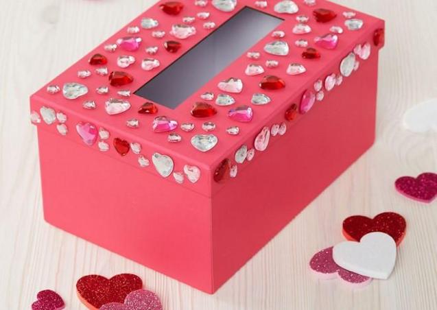 Chiếc kẹo trái tim và 10 sự thật thú vị ít người biết về Valentine