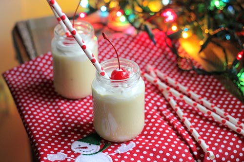 Cocktail trứng sữa cho Giáng sinh ấm áp