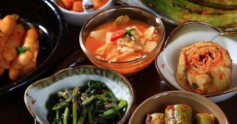 Cơm ăn đều đều nhưng dáng vẫn đẹp, bí quyết giữ dáng của phụ nữ Hàn đều nằm gọn trong 4 điều cơ bản dễ làm này!