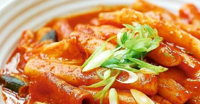 Công thức chuẩn cho món bánh gạo cay chính gốc Hàn Quốc