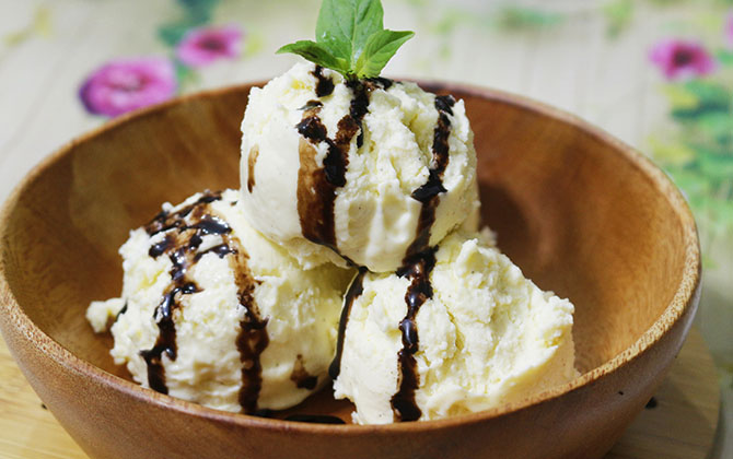 Công thức làm kem vanilla tại nhà "dễ như ăn kẹo"