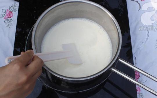 Công thức làm sữa chua úp ngược "xịn đét" thành công ngay lần đầu