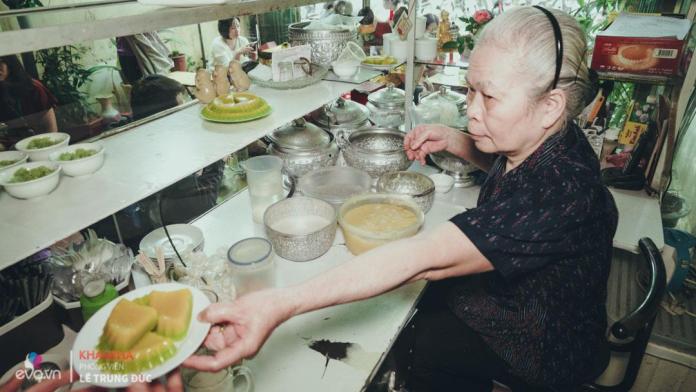 Cụ bà người Thái gốc Việt bán kem xôi 33 năm được mệnh danh 'ngon nhất Vịnh Bắc Bộ'