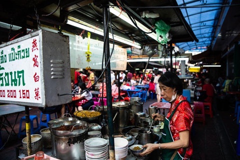 Cùng food blogger Bà Chúa Vỉa Hè 'diệt sạch' ẩm thực Thái Lan