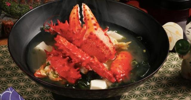 Cùng thực khách sành ăn thưởng thức cua Hanasaki - đặc sản theo mùa Nhật Bản