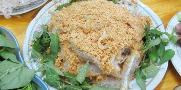 Đến Quảng Bình uống tiết "mãng xà biển", ăn gỏi "thủy quái", bạn đã thử chưa?