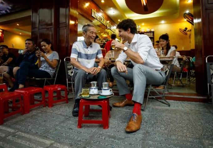 Địa chỉ cuối tuần: Phở Clinton - cà phê Trudeau - thực đơn Bush ở Sài Gòn