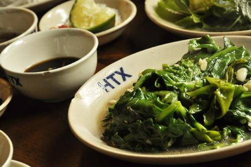 Địa chỉ cuối tuần: quán ăn mậu dịch nổi tiếng ở Hà Nội