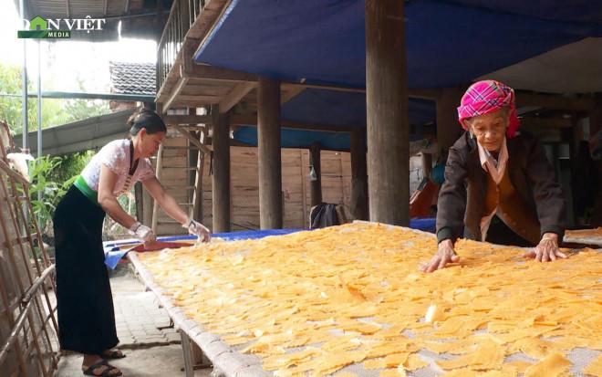 Điện Biên: Khẩu xén, khẩu chí chọp - đặc sản hương vị tết của đồng bào Thái trắng
