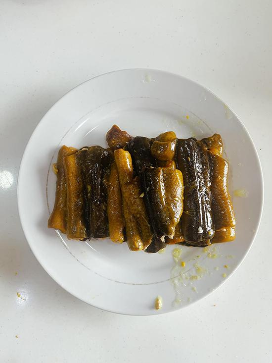 Diệp Lâm Anh nấu cháo lươn giàu dinh dưỡng cho hai con