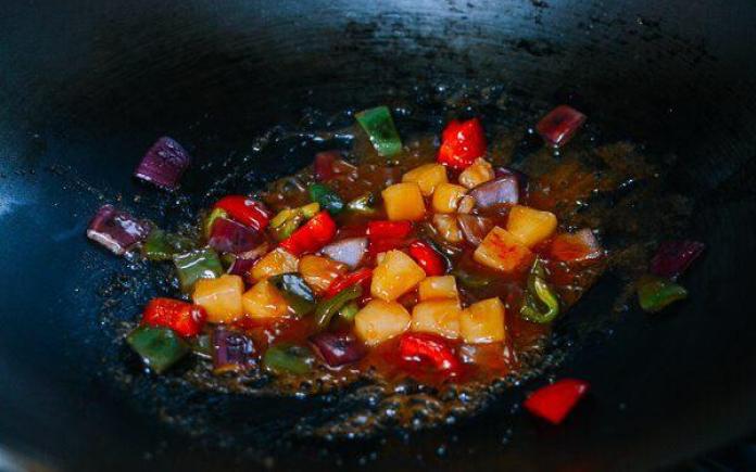 Đổi vị cho bữa cơm với cá sốt chua ngọt không thể ngon hơn