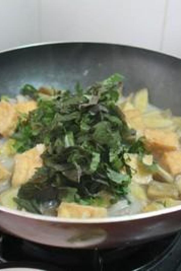 Đổi vị cho bữa tối với chuối xanh nấu đậu thịt ngon bổ rẻ