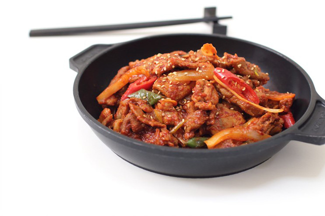 Học người Hàn Quốc làm món thịt xào vừa mềm vừa ngon
