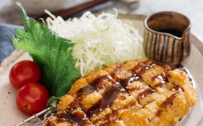 Học người Nhật làm thịt tẩm bột chiên giòn bên ngoài mềm ngọt bên trong