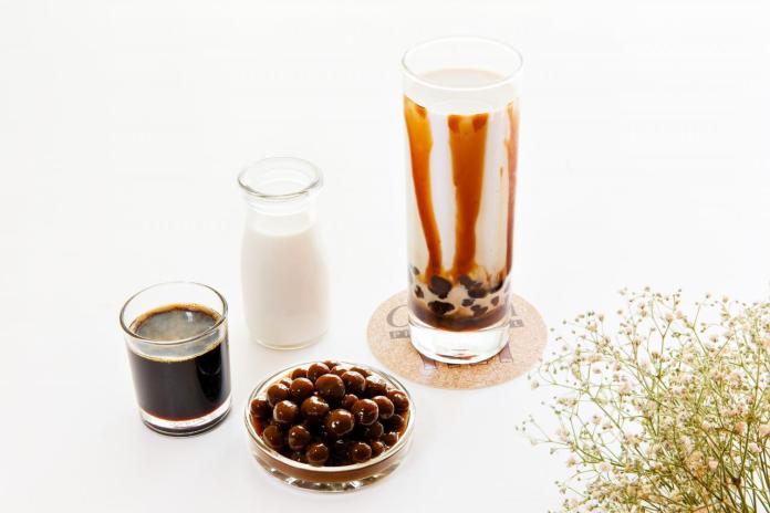 Hot mom 8x Sài Gòn chia sẻ cách làm “siêu phẩm” sữa tươi trân châu đường đen vạn người mê