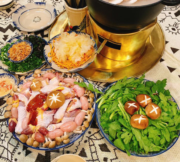 Hotmom Nhung Ngo chia sẻ bí quyết làm 3 món gà 'cực đỉnh', thơm ngon đến xiêu lòng