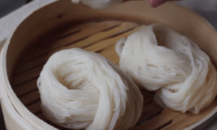 Janchi guksu - món mì yến tiệc Hàn Quốc thanh tao, đẹp tựa tranh