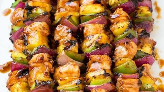 Kebab gà Hawaii – thịt gà xiên nướng ngon miệng lại dễ làm