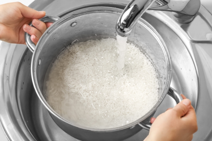Khi nào thì nên hay không nên vo gạo trước khi nấu cơm