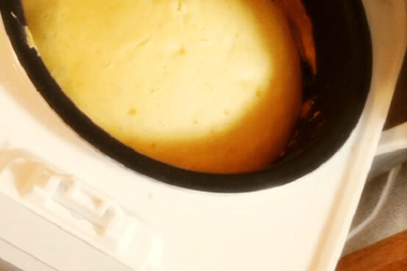 Làm bánh bông ban bằng nồi cơm điện, chẳng cần lò nướng, chẳng cần máy đánh trứng