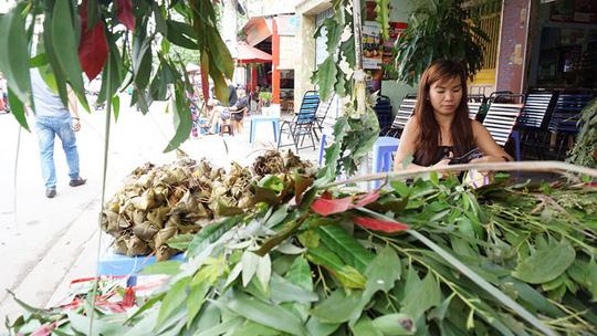 Lò bánh tro nửa thế kỷ ở Sài Gòn tất bật Tết Đoan Ngọ