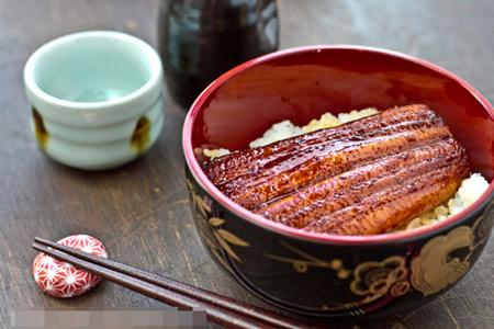 Lươn nướng kiểu Nhật nhìn thấy đã thèm
