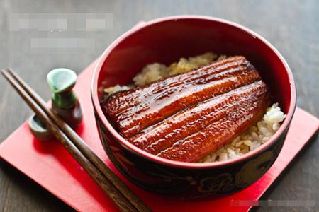 Lươn nướng kiểu Nhật nhìn thấy đã thèm