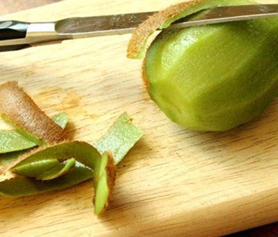 Mẹo nhỏ cắt trái kiwi ngon miệng