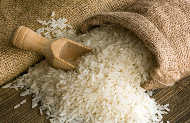 Mua gạo phải chọn thật kỹ, thấy gạo như thế này thì đừng mua