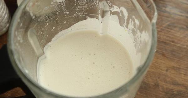 Muốn da căng mịn ẩm mượt thì các mẹ không thể bỏ qua món sữa ngũ cốc ăn sáng thơm ngon mà làm lại rất nhanh