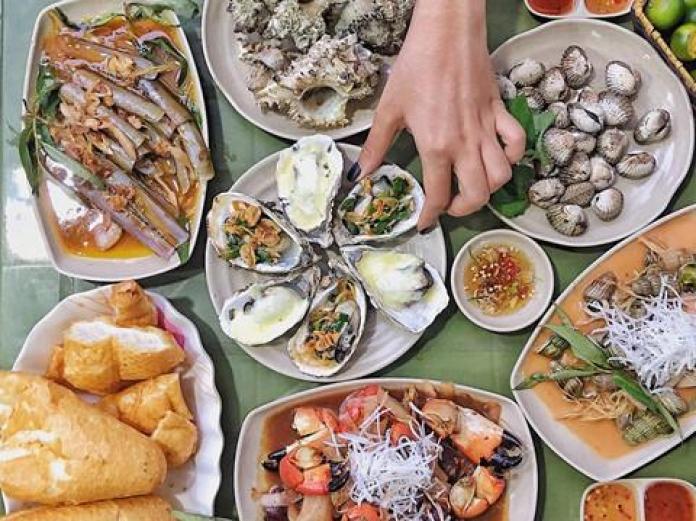 Ngày mát, đến ngay 4 quán ốc ngon đủ món, ngập hải sản ở Hà Nội