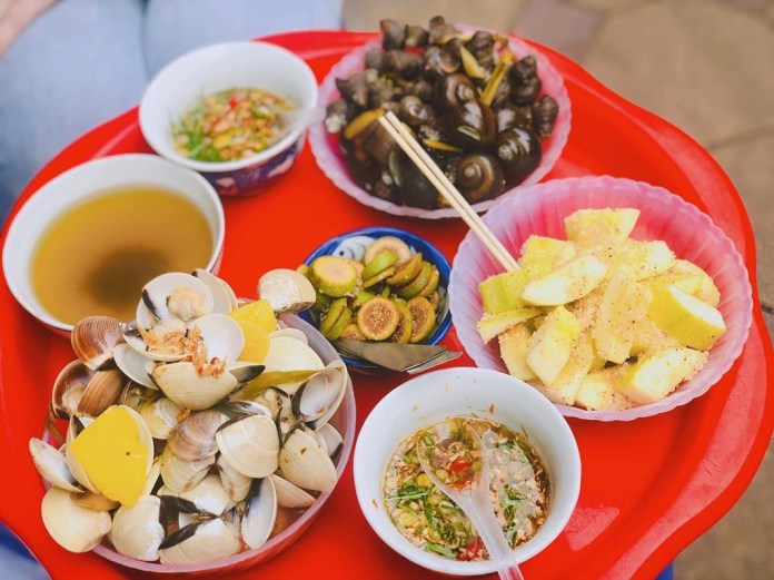 Ngày mát, đến ngay 4 quán ốc ngon đủ món, ngập hải sản ở Hà Nội