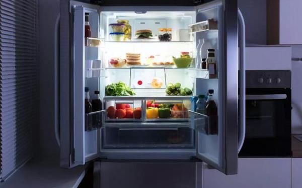 Ngoài việc bảo quản thực phẩm, tủ lạnh còn có 12 tác dụng bất ngờ mà có nằm mơ bạn cũng không nghĩ đến