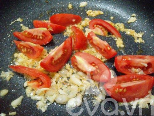 Ngon cơm với tôm rán xốt cà chua