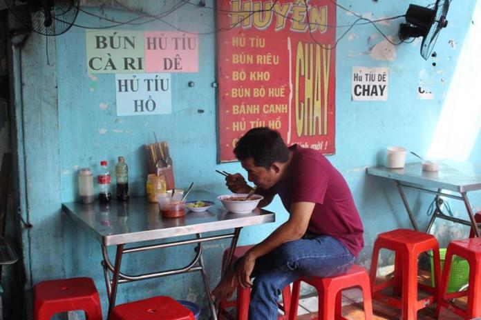 Người Sài Gòn có ai từng đến phố ăn chay hơn 40 năm