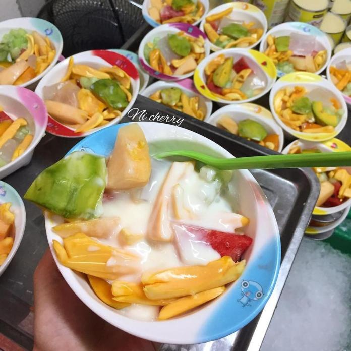 Những món ăn chỉ từ 10.000 đồng 'chống' lại đợt nóng kỷ lục ở Hà Nội
