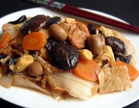Những món ăn “nghe là thèm” trong Tết Trung Quốc