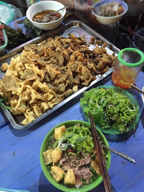 Những món ăn vặt quanh phố cổ Hà Nội