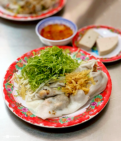 Những quán ăn hơn nửa thế kỷ hút khách ở Sài Gòn