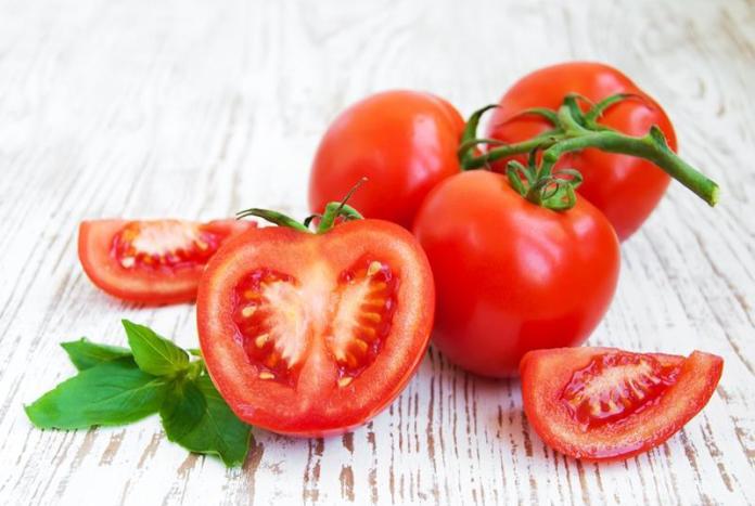 Những thực phẩm đại kỵ với cà chua, ăn tưởng ngon mà hóa ra rước bệnh