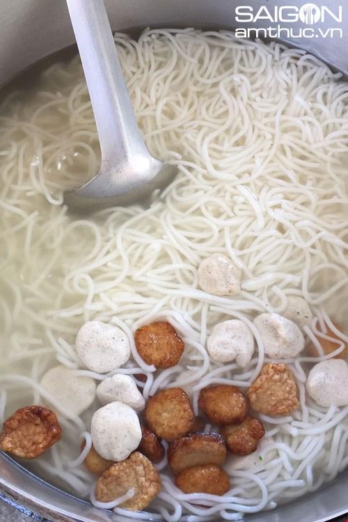 Nức lòng bánh canh bột gạo Ninh Hòa