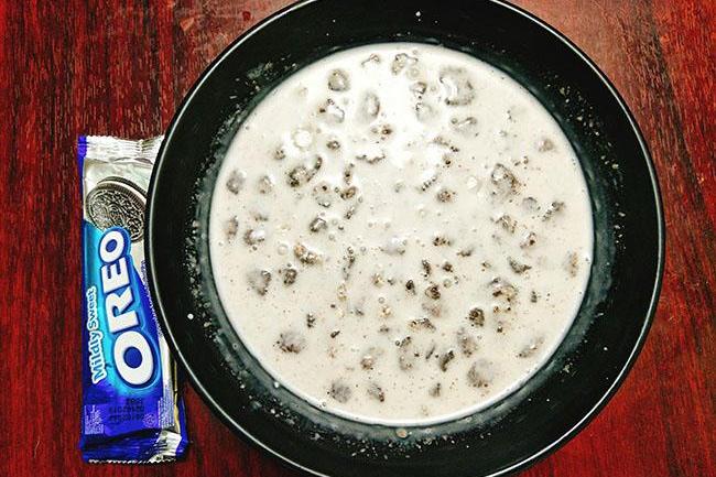 Oreo không chỉ là bánh quy, dùng làm kem cũng ngon vô cùng với công thức cực đơn giản này