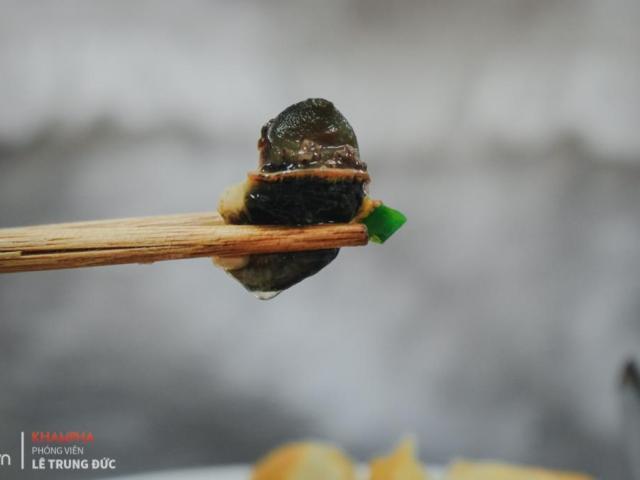 Quán bún ốc tóp mỡ hơn 40 năm độc đáo nhất Hà Nội, ngày cuối tuần bán gần nghìn bát