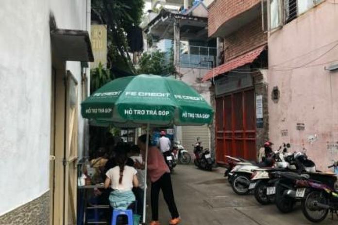 Quán hủ tiếu không tên giữa Sài Gòn, 20 năm khách vẫn nườm nượp do bán 'vì đam mê'