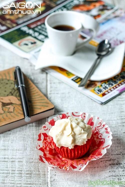 Red velvet cupcake - chiếc bánh đỏ nhung đầy quyến rũ