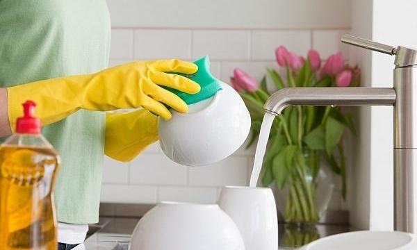 Rét buốt, khi rửa bát chớ bỏ qua những bước quan trọng này để bảo vệ sức khoẻ của cả gia đình